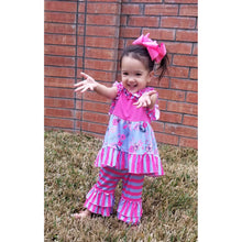 Load image into Gallery viewer, Hot Pink &amp; Periwinkle Flower Ruffle Capris Set